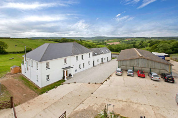 9 Bedroom Detached